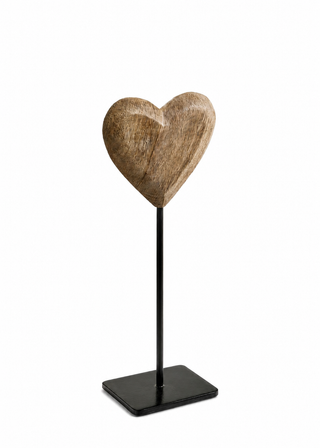 Cœurs décoratifs en bois sur pied