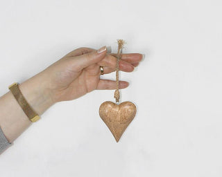 Ornement cœur en bois