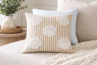 Coussin carré coquillages – Rayures beige naturel