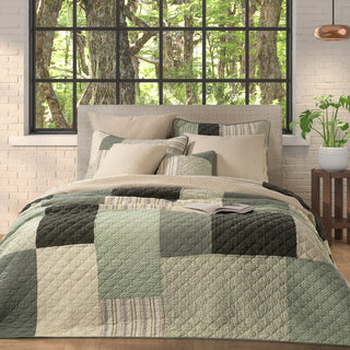 Courtepointe patchwork vert et crème Broccolini