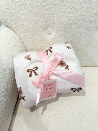 Couverture en flanelle – Boucles & fleurs brunes