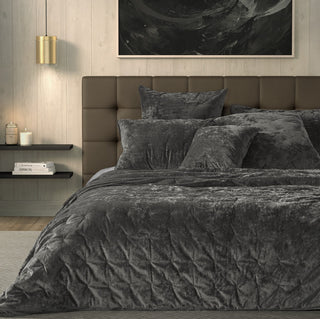 Courtepointe en velours uni gris charcoal Lounge