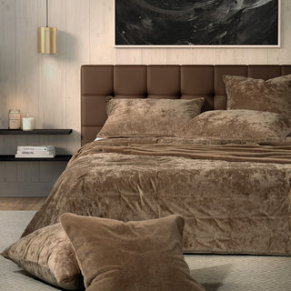 Courtepointe en velours uni taupe Lounge