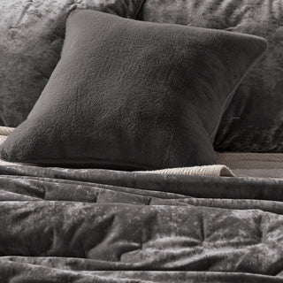 Courtepointe en velours uni gris charcoal Lounge