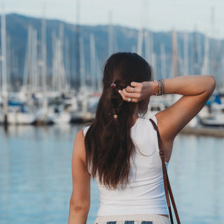 ENSEMBLE ÉLASTIQUES À CHEVEUX & BRACELETS – VOYAGE